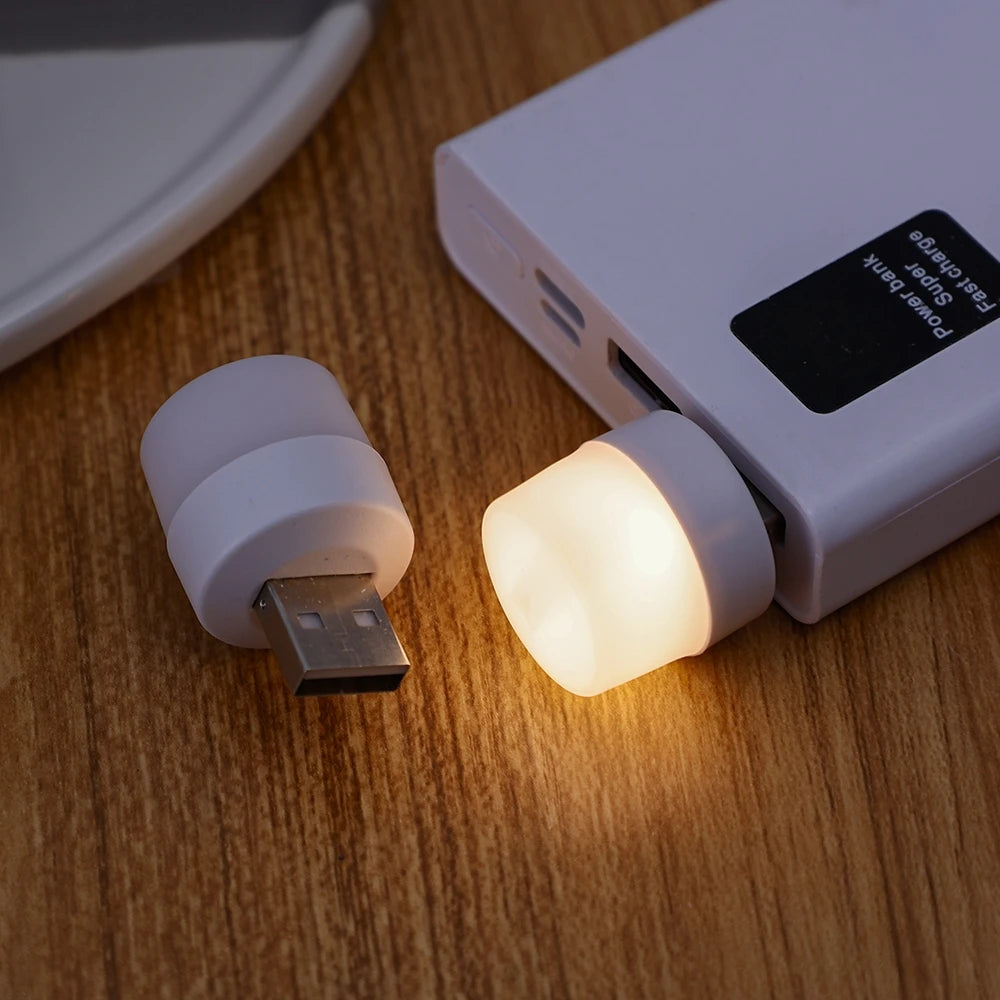 Mini USB LED Nachtlicht – Warmweiß, augenschonend, ideal zum Lesen